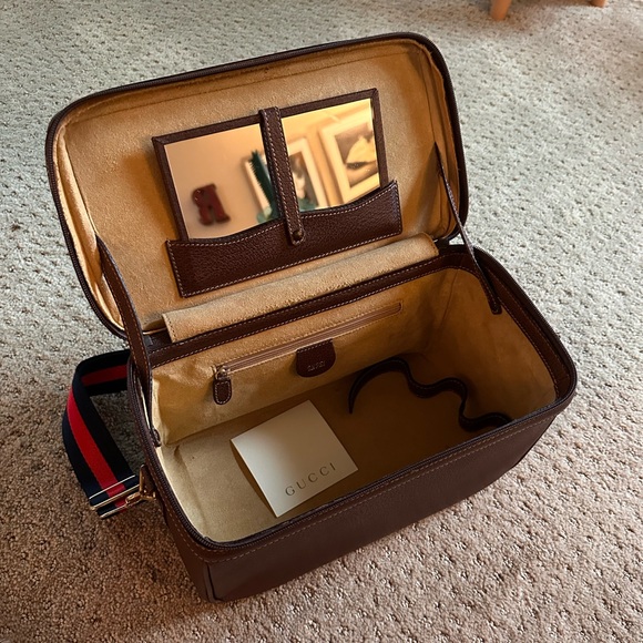 Auth GUCCI Bamboo and Leather Vanity with Mirror - Picture 3 of 4